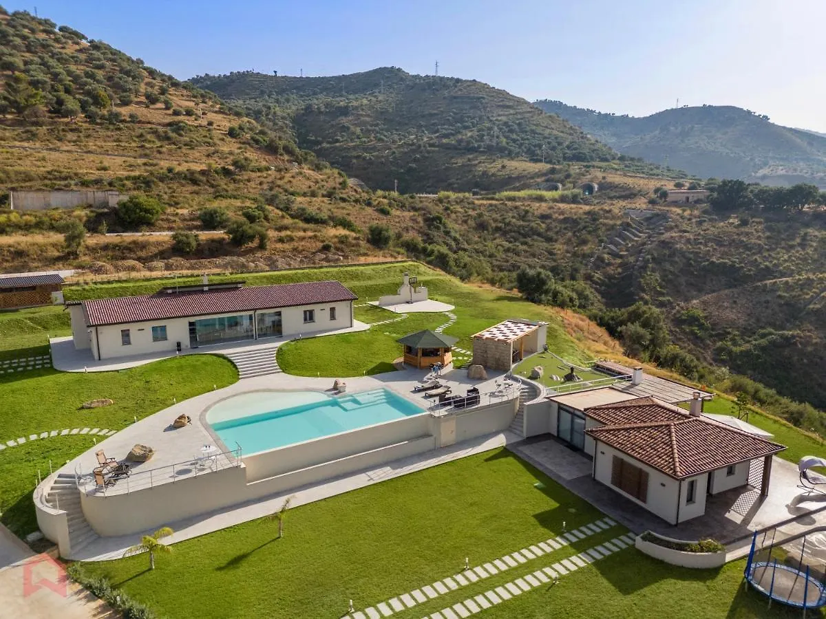 Villa Di Lusso Con Piscina A Sfioro Vicino Cefalu Santo Stefano di Camastra