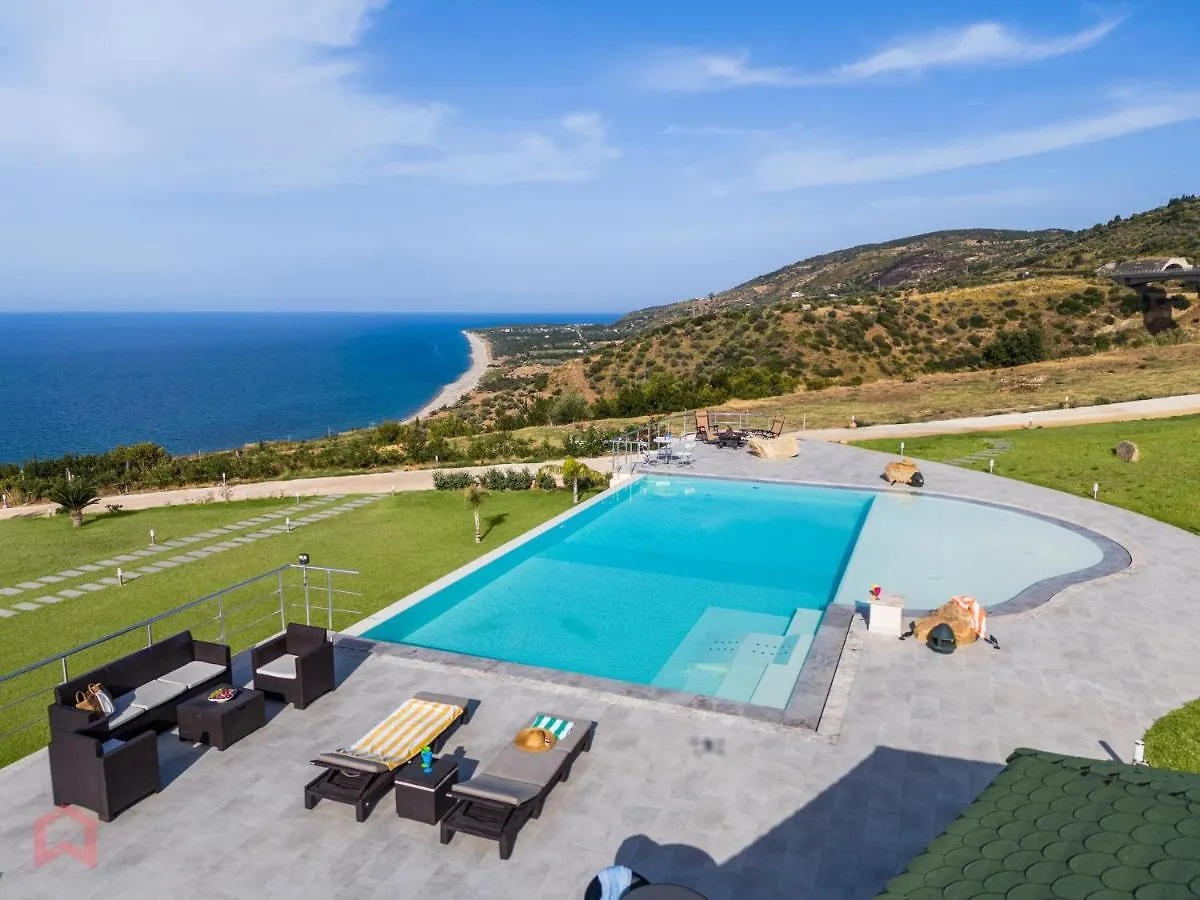 Villa Di Lusso Con Piscina A Sfioro Vicino Cefalu Santo Stefano di Camastra Italy