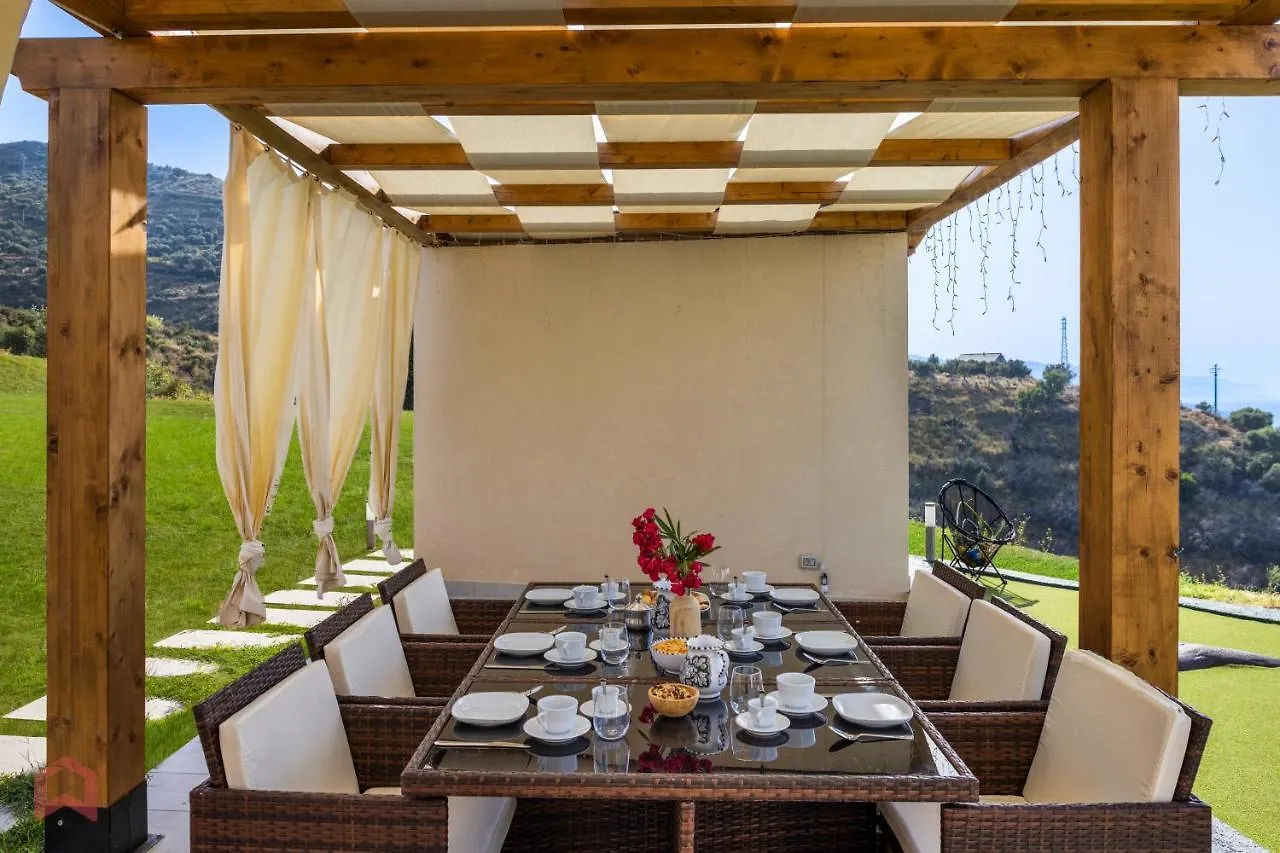 Villa Di Lusso Con Piscina A Sfioro Vicino Cefalu Santo Stefano di Camastra